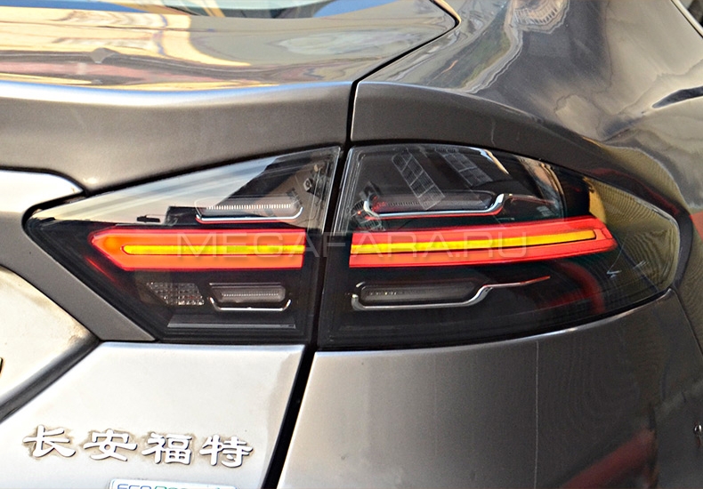 Задние фонари Форд Мондео 5 / Фьюжн 2014-2019 V1 type [Комплект Л+П; светодиодные; бегущий поворотник; ТЕМНЫЕ]